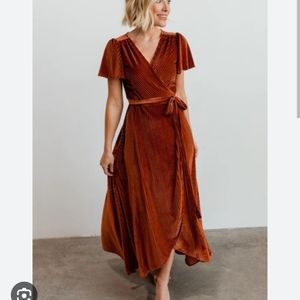 Dress size L copper